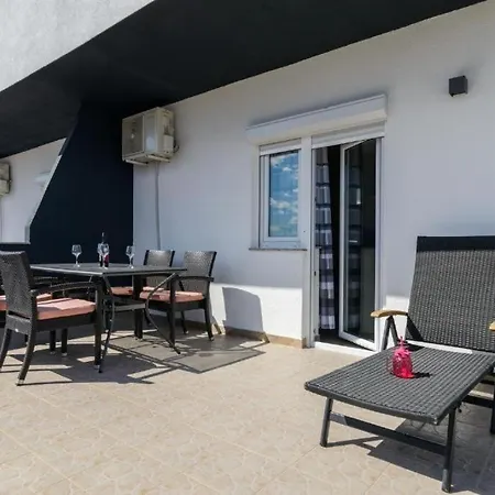 公寓 In Okrug Gornji With Sea View, Terrace, Air Conditioning, Wifi 5134-4 特罗吉尔